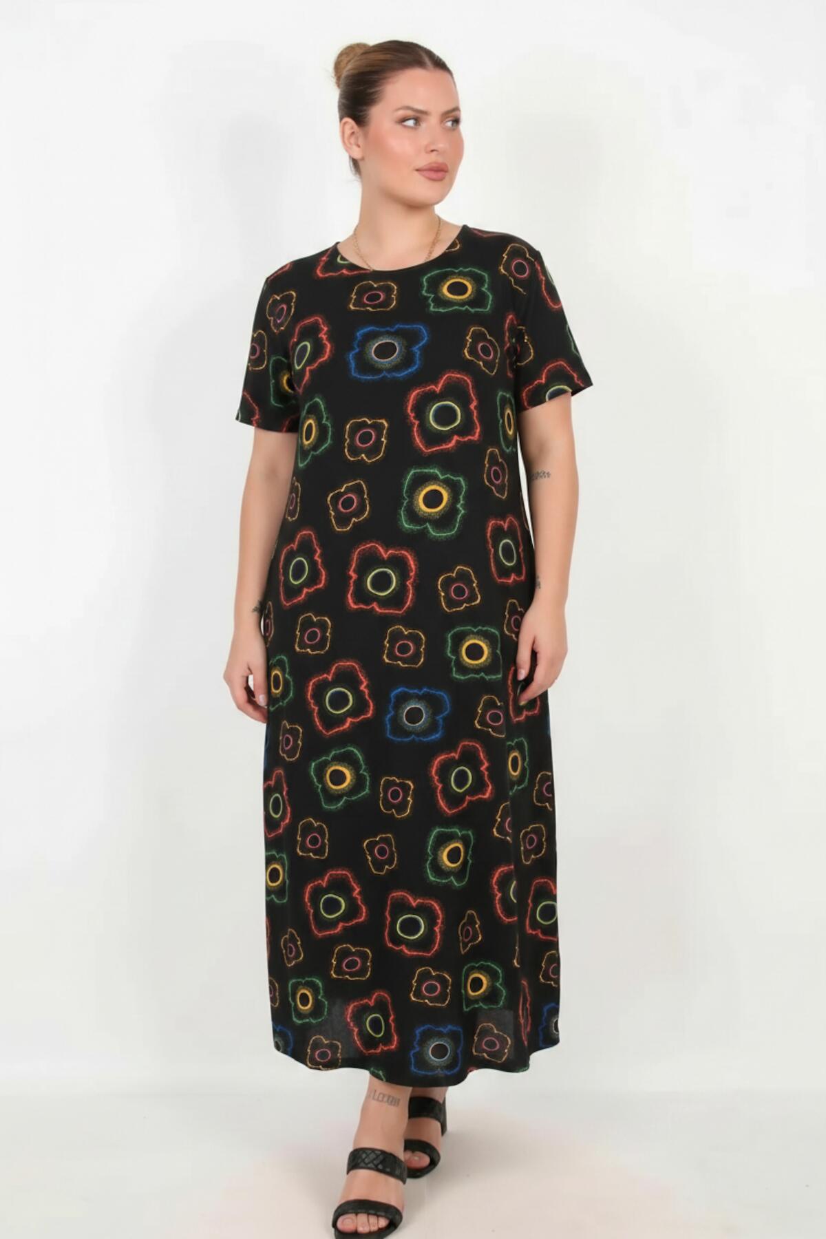 Plus - Size Patterned Short - Sleeve Dress