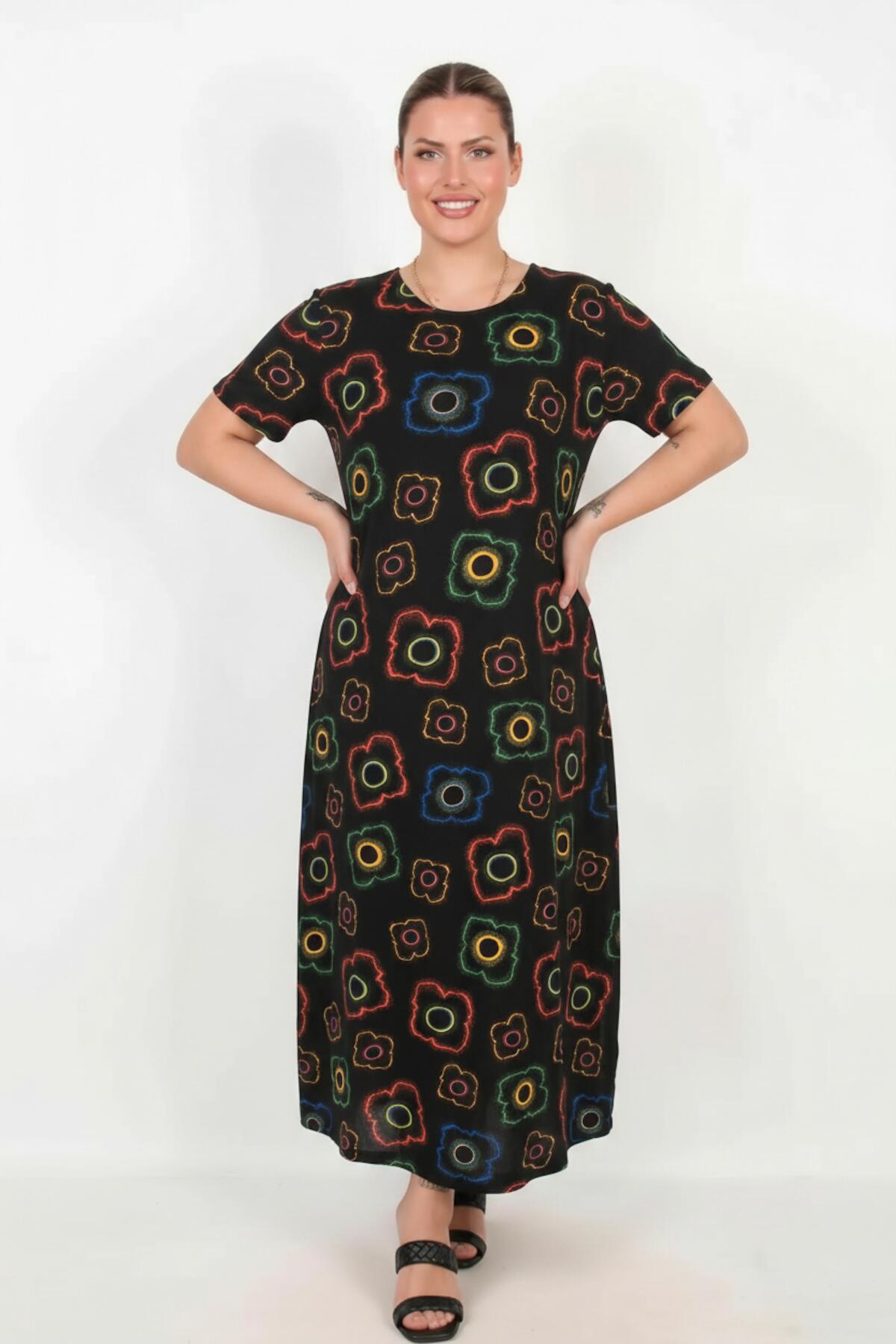 Plus - Size Patterned Short - Sleeve Dress