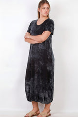 Robe Grande Taille Manches Courtes Avec Pressions Au Bas — Noir