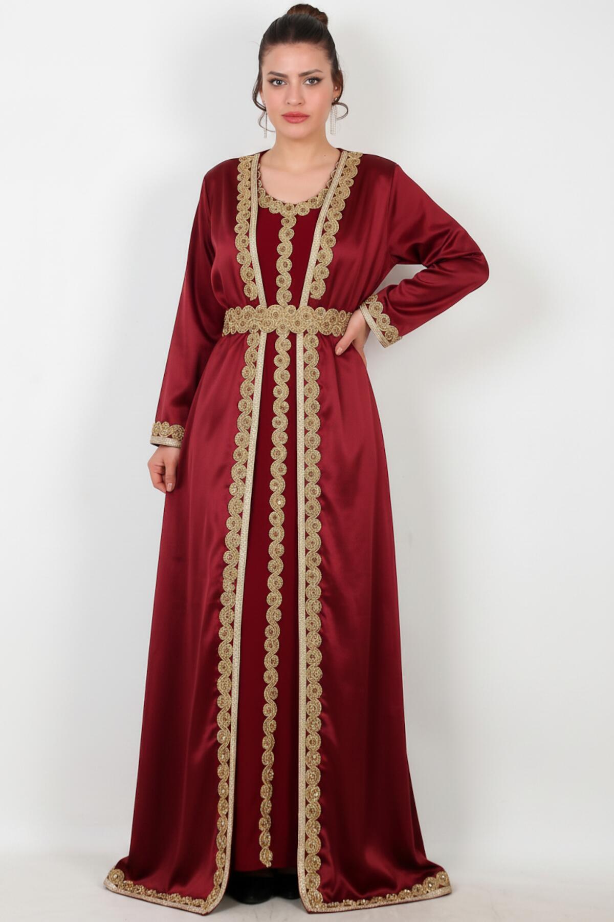 Bordeaux Satijnen Kaftan Met Gouden Borduurwerk