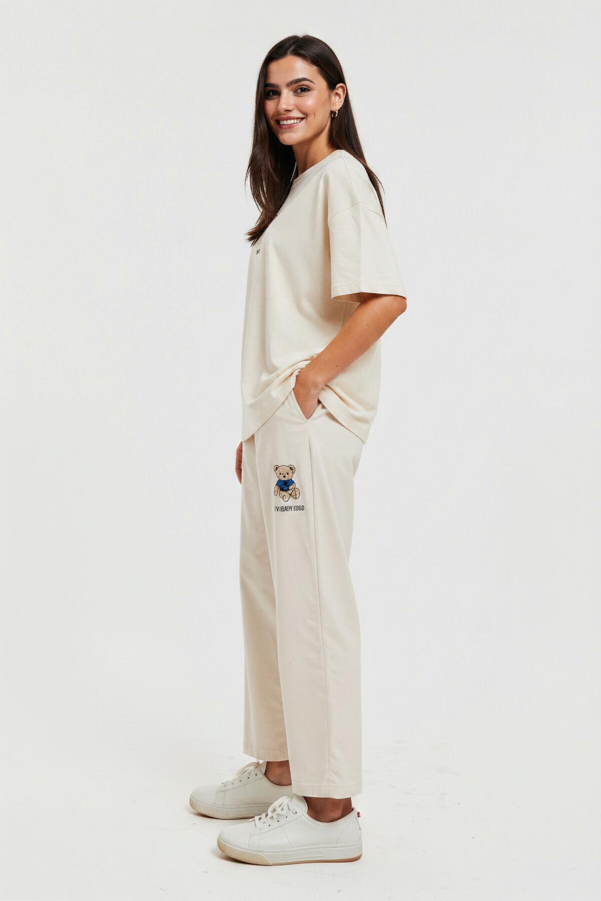 Ecru T‑Shirtset Met Berenborduursel
