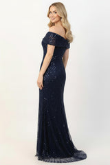 Robe Longue Sequins Et Perles, Détail D'encolure — Bleu Marine