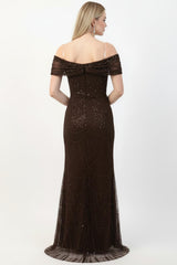 Robe Longue Sequins Et Perles, Détail D'encolure — Marron