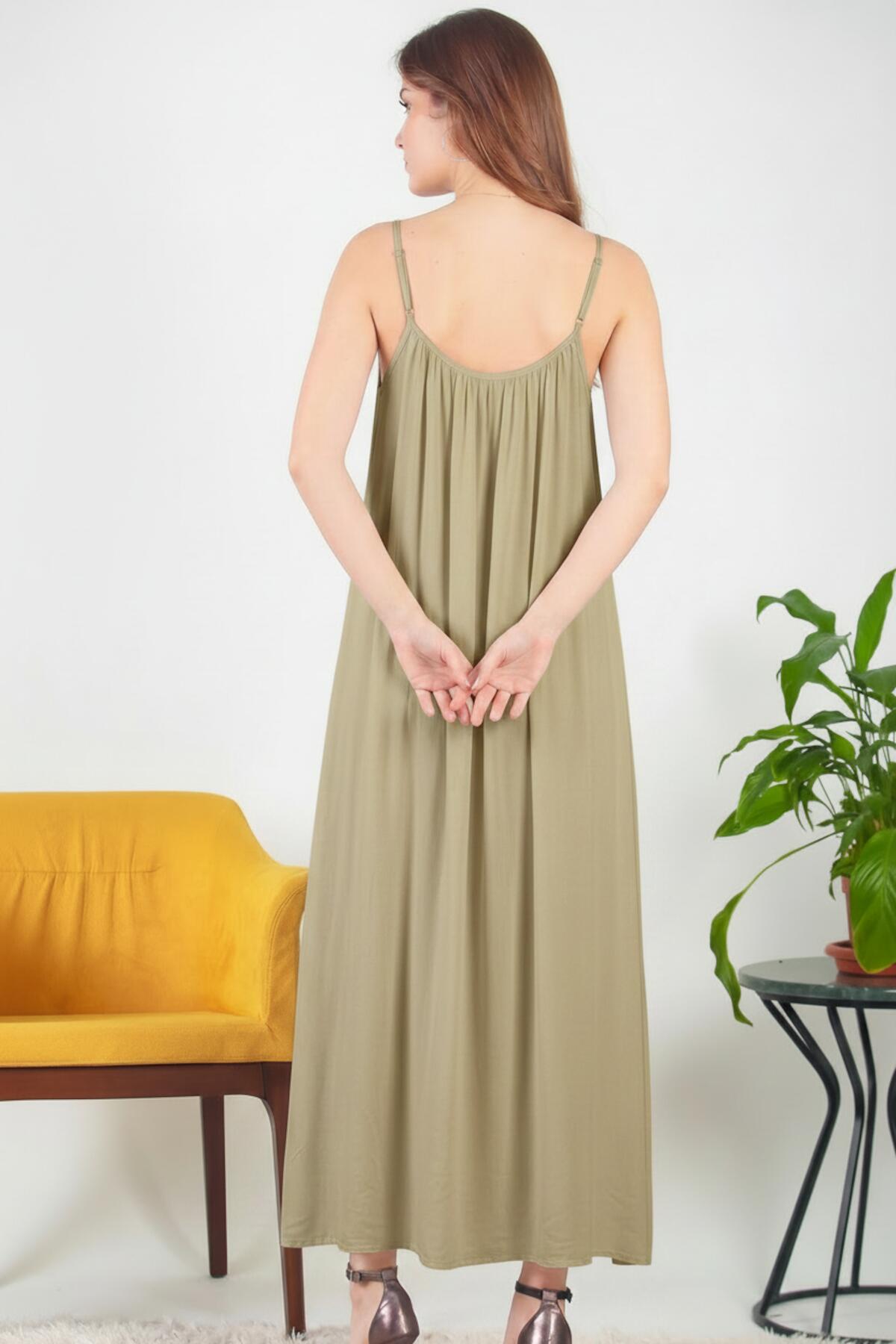 Italiaanse Voile Midi - Jurk Met Spaghettibandjes — Khaki