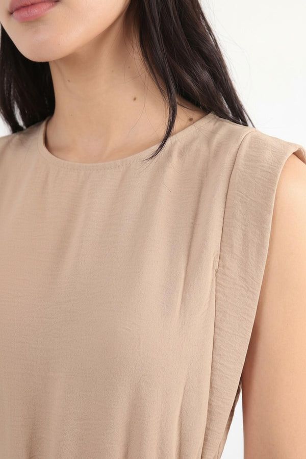 Jurk Met Schoudervulling En Smalle Taille - Elastiek — Beige