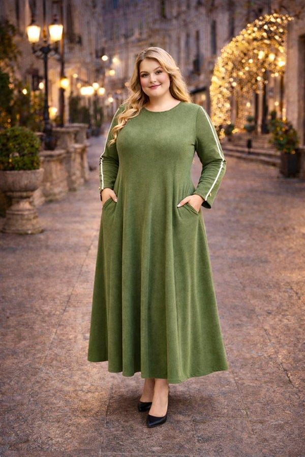 Jurk In Plusmaat Met Mouwstreep – Kaki