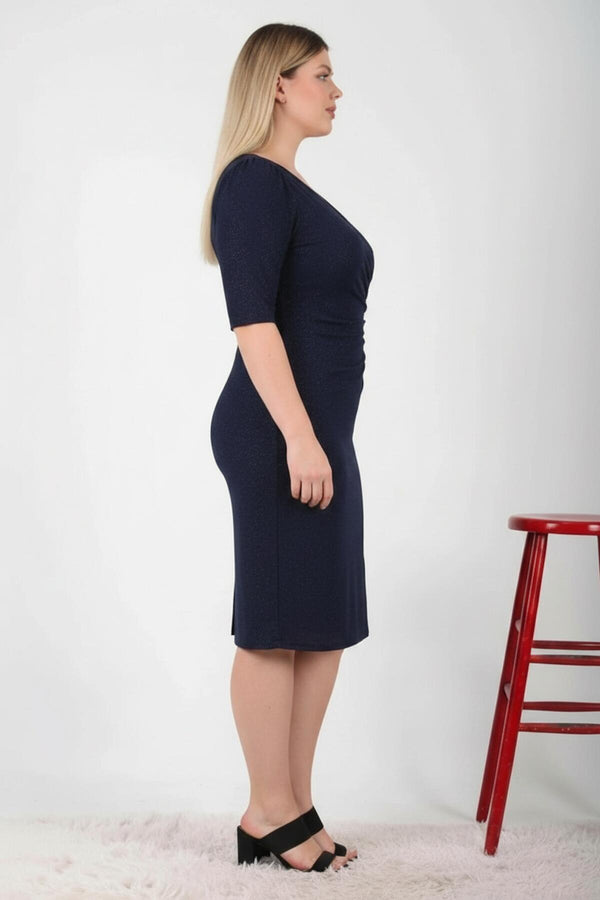Robe De Soirée Grande Taille Bleu Marine Avec Détail Taille Et Manches Mi‑Longues