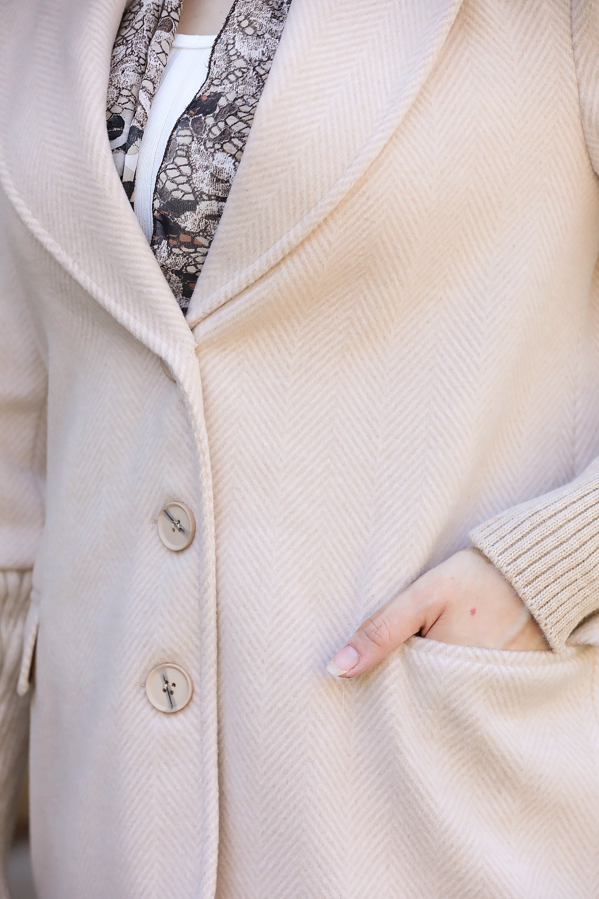 Strickjacke in trendigen für Damen  - NKBN0004K8336TAŞ