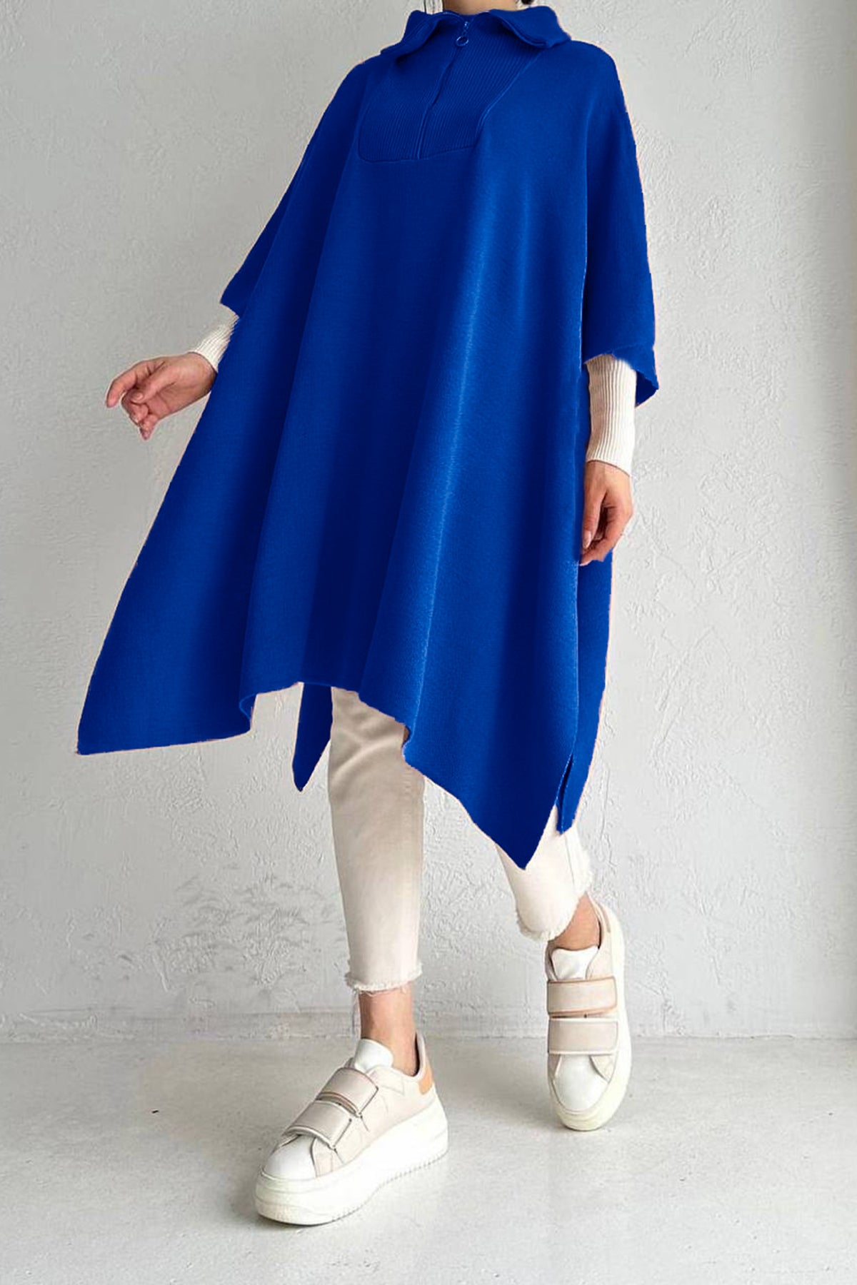 Fijngebreide poncho met kraag met ritssluiting NPNC0007K2370SKS
