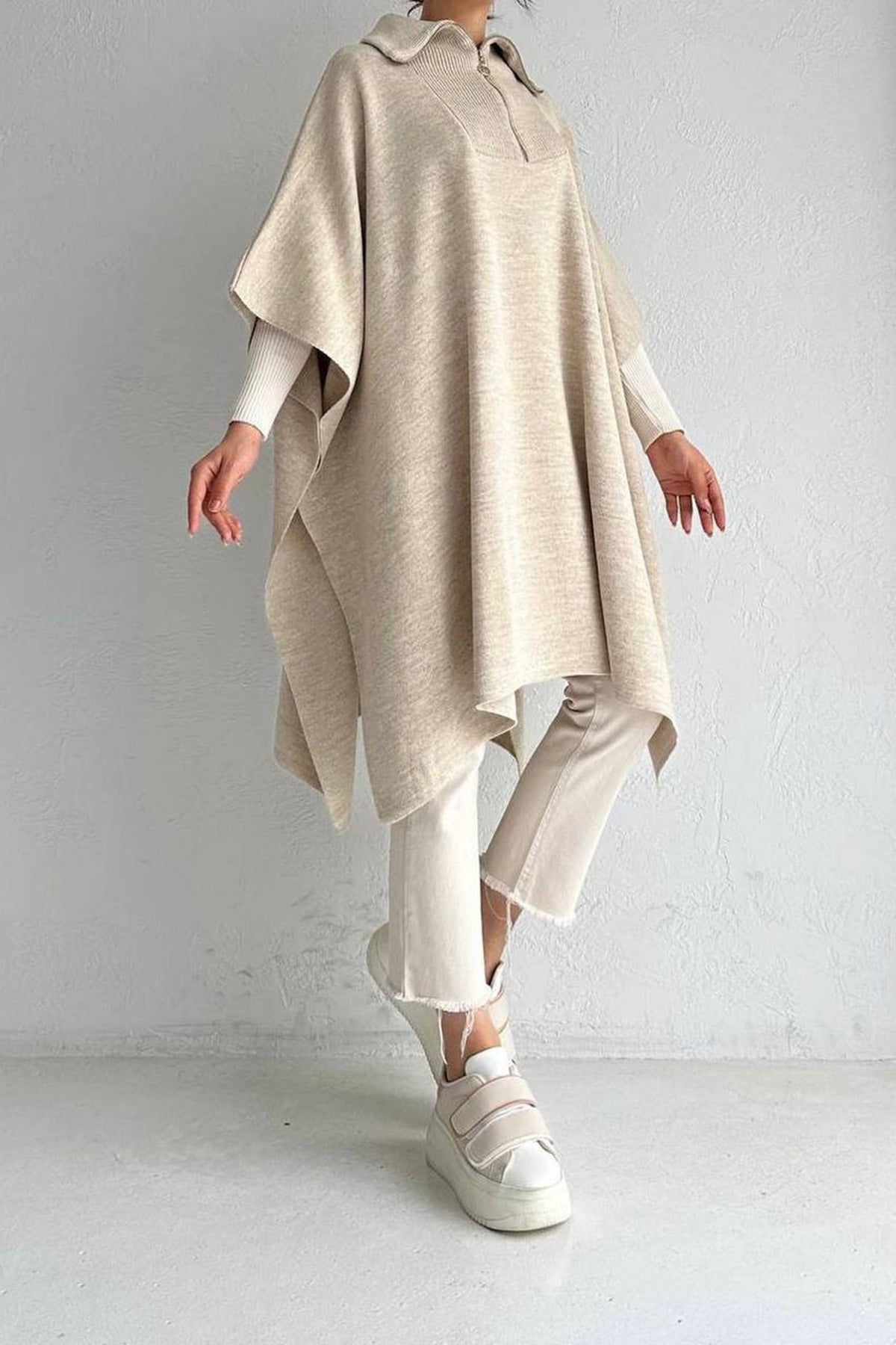 Feinstrick Poncho mit RV-Kragen NPNC0007K2370TAŞ