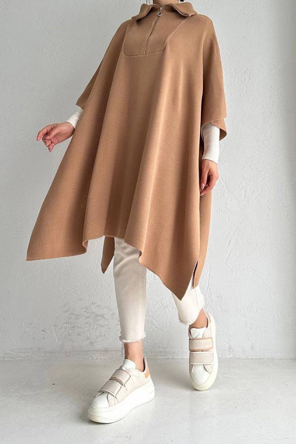 Feinstrick Poncho mit RV-Kragen NPNC0007K2370VZN