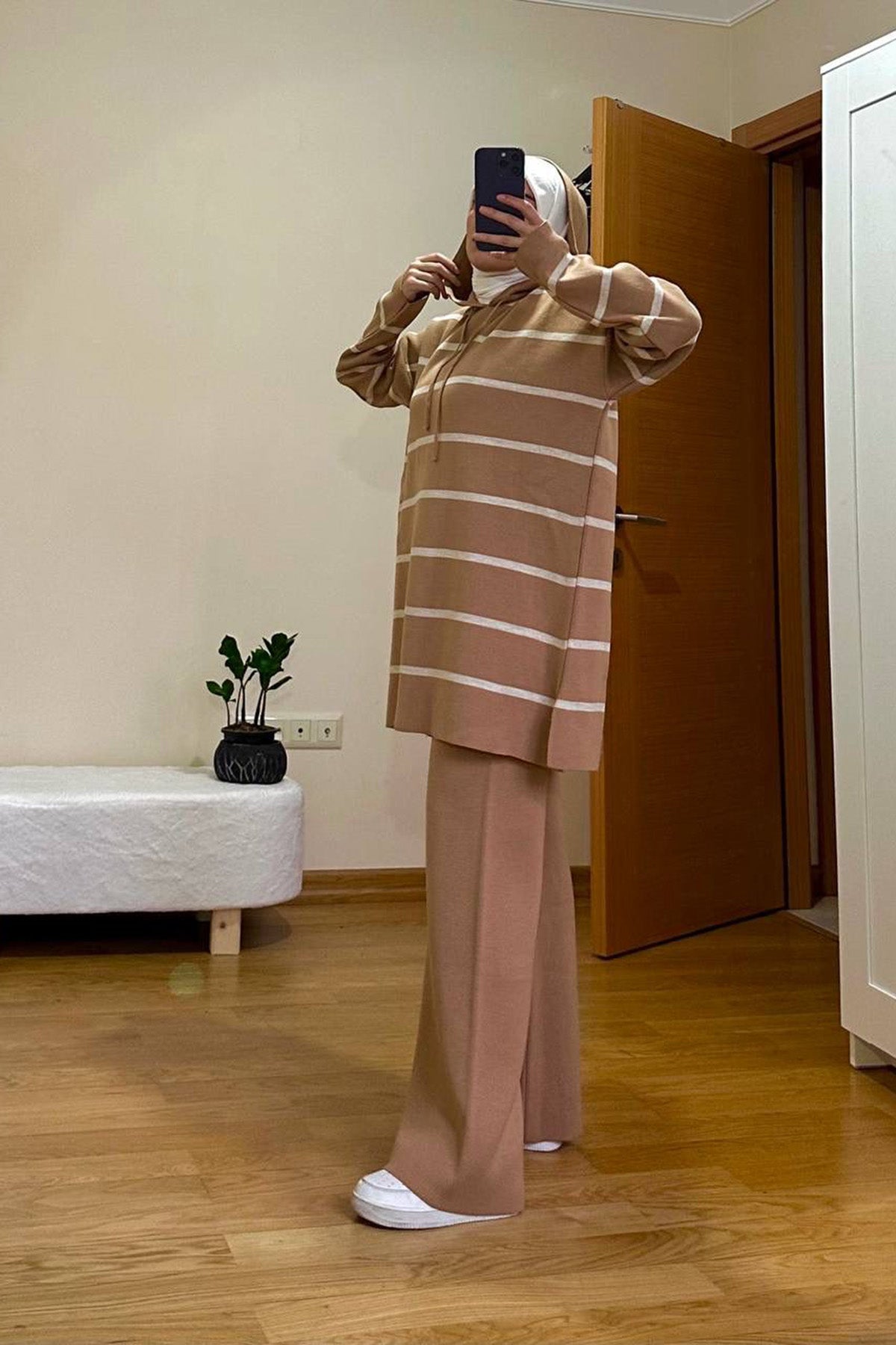 Gestrickter Zweiteiler in Braun Einheitsgröße  - NTKM0007K2007BEJ