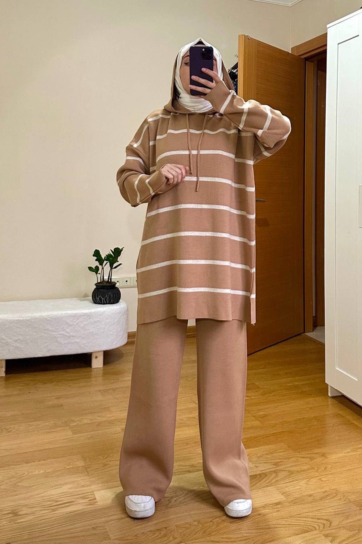 Gestrickter Zweiteiler in Braun Einheitsgröße  - NTKM0007K2007BEJ