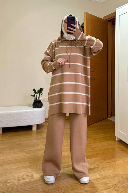 Gestrickter Zweiteiler in Braun Einheitsgröße  - NTKM0007K2007BEJ