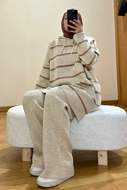 Gestrickter Zweiteiler in beige Einheitsgröße  - NTKM0007K2007TAS