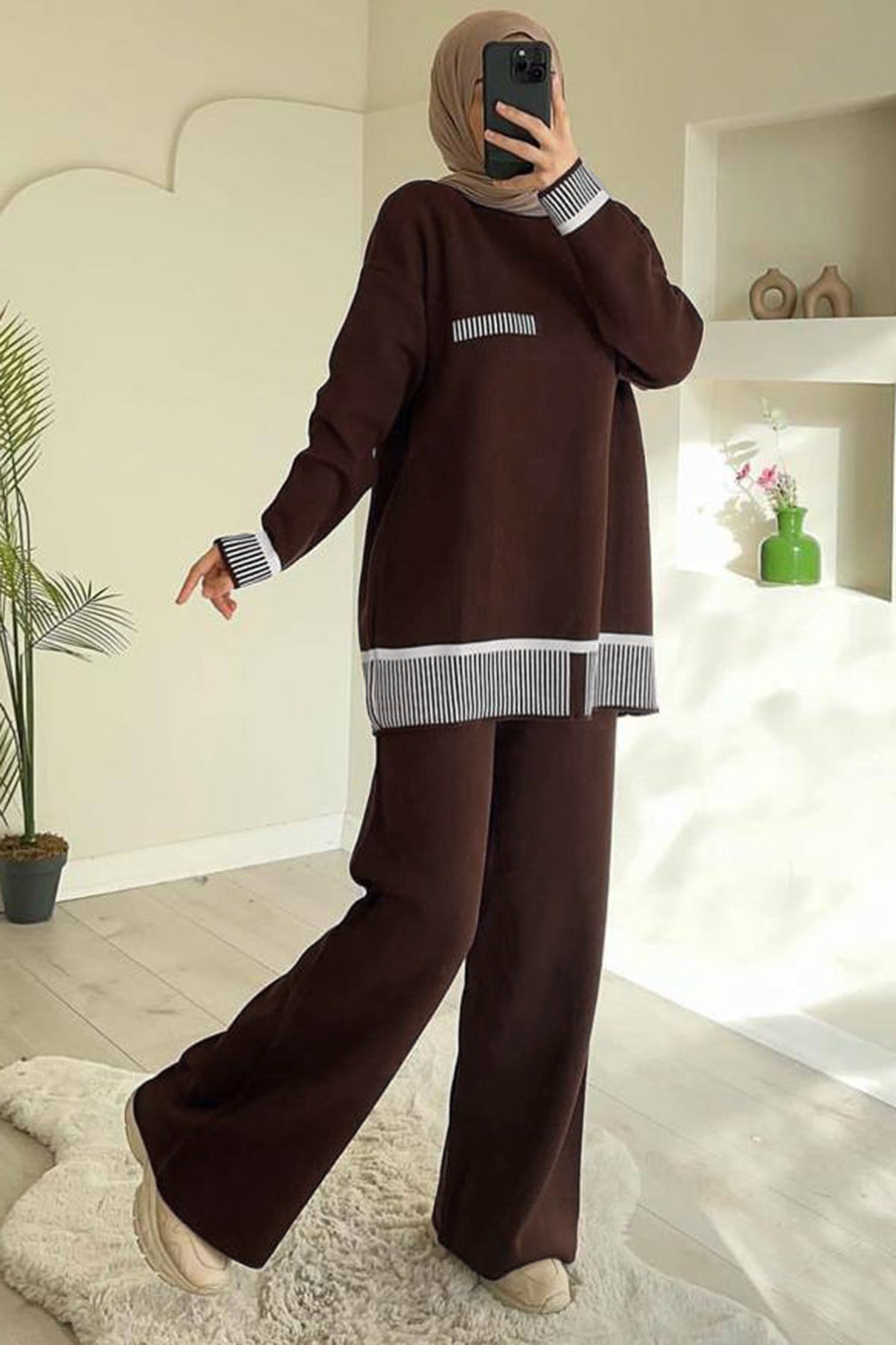 Gestrickter Zweiteiler in Braun Einheitsgröße  - NTKM0007K9015KHV