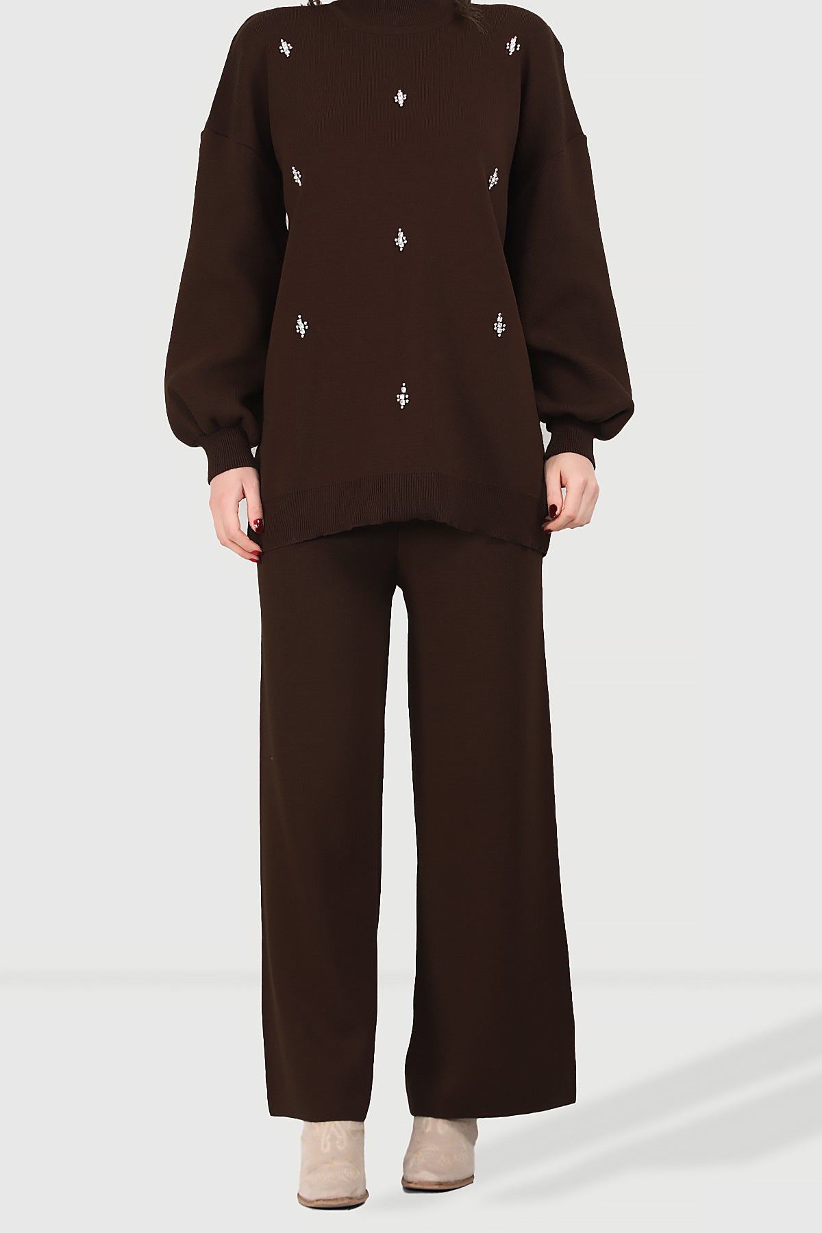 Gebreid tweedelig pak in bruin één maat - NTKM0007K0110KHV