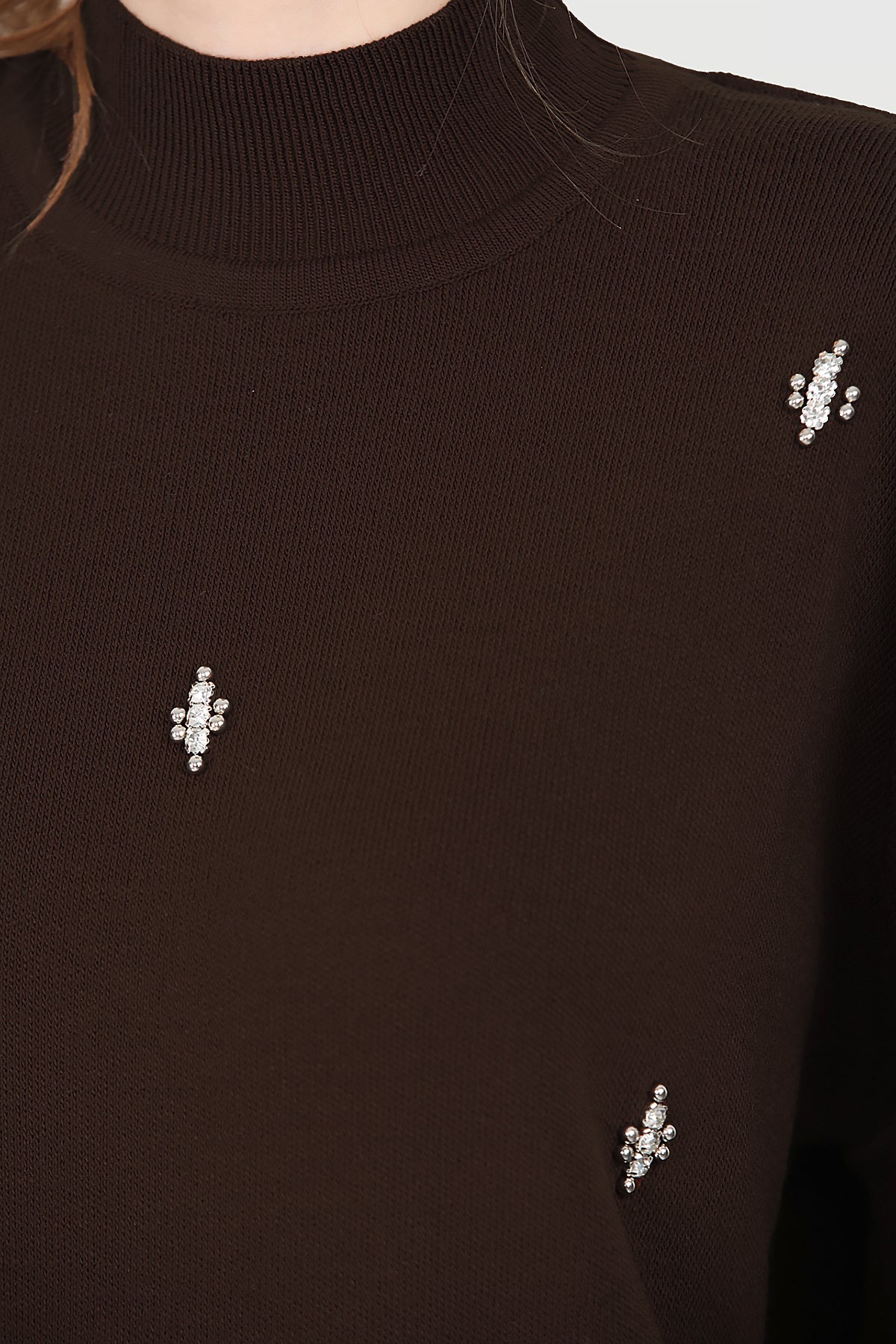 Gebreid tweedelig pak in bruin één maat - NTKM0007K0110KHV