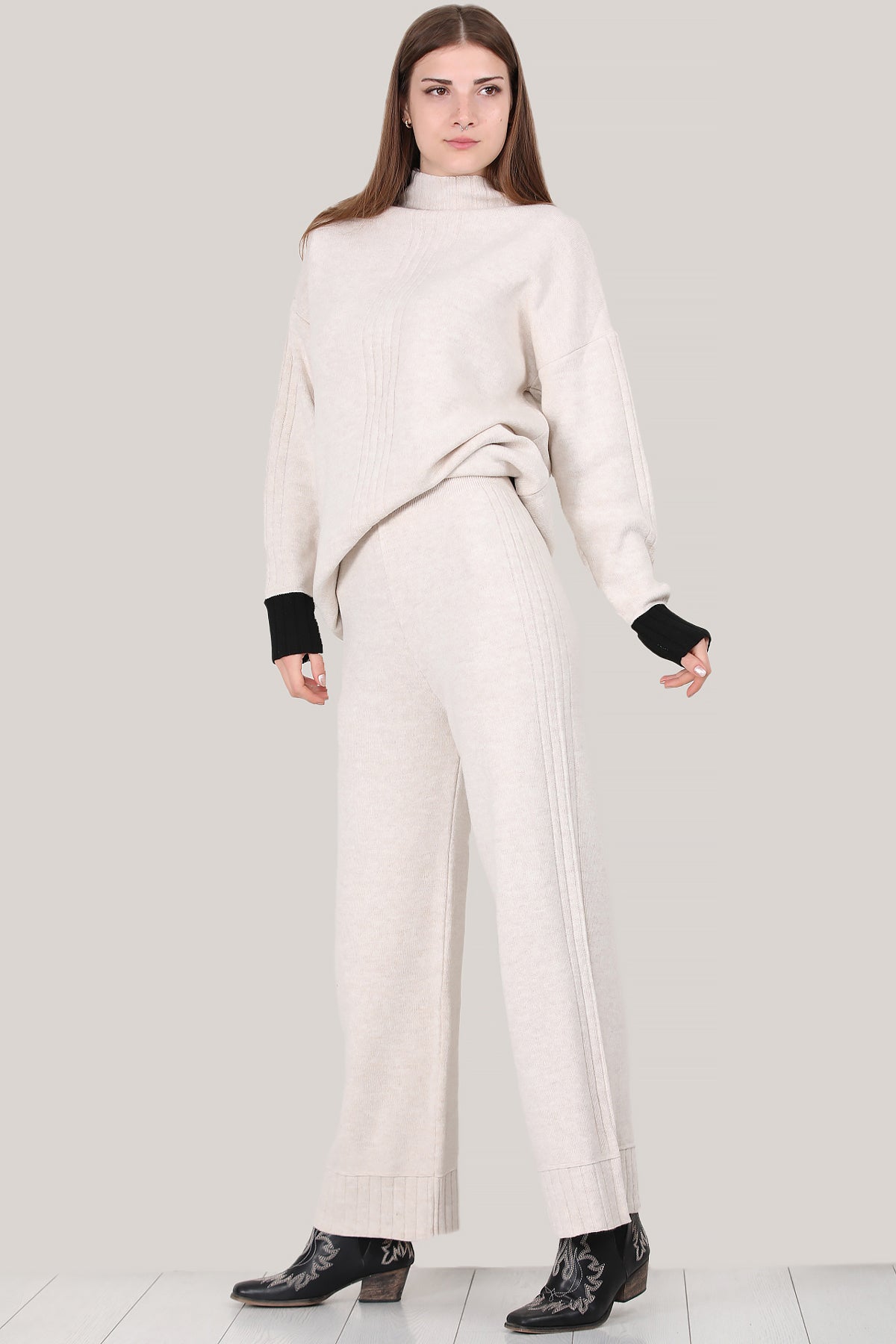 Knitted two-piece suit in beige one size - NTKM0007K9006TAS
